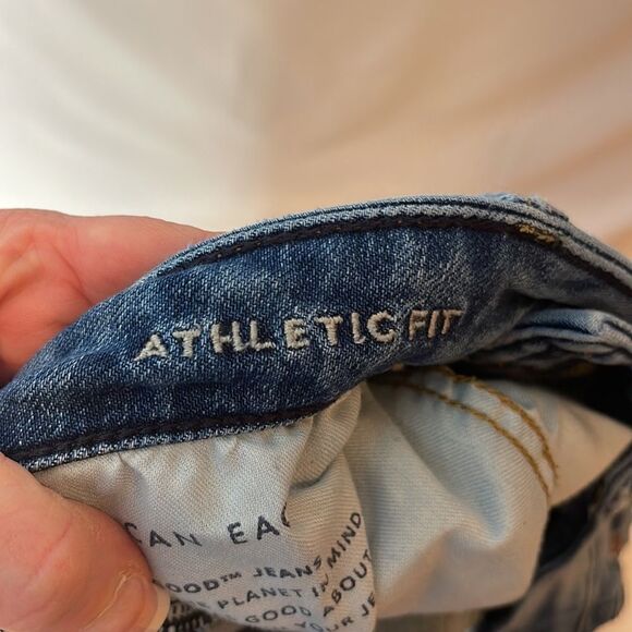 American Eagle Men’s Distressed Airflex+ Athletic Fit Jeans. Size 29x30. - Picture 8 of 11